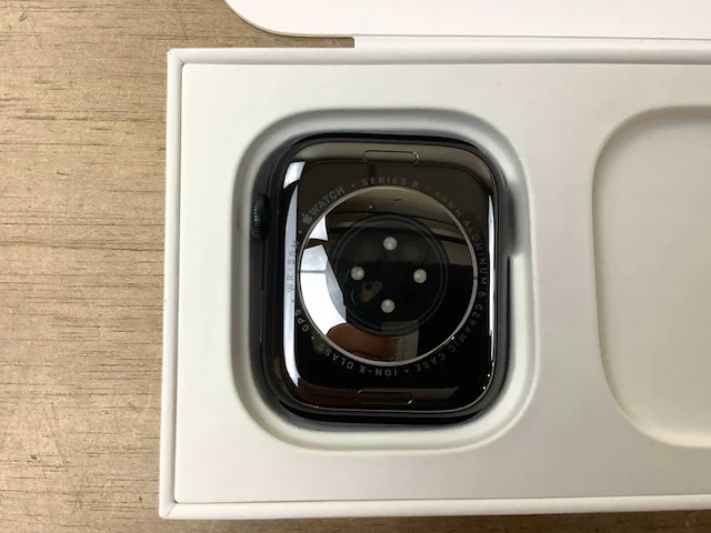 Apple - series 8- smartwatch gps midnight aluminium - afbeelding 6 van  7