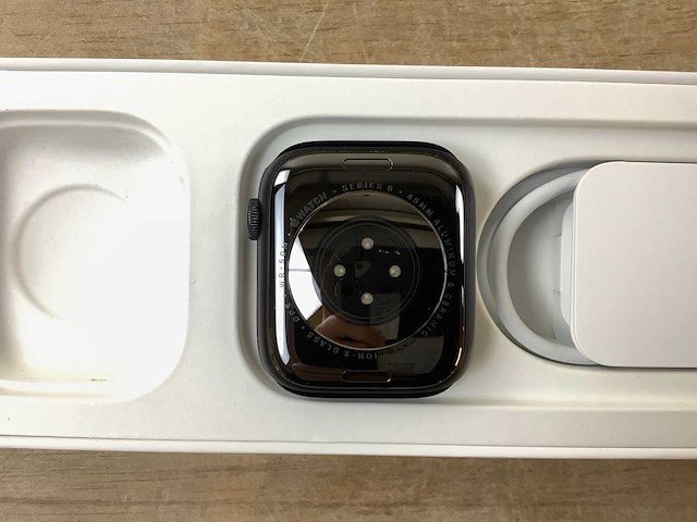 Apple - series 8- smartwatch gps midnight aluminium - afbeelding 6 van  7