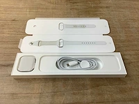 Apple - series 8- smartwatch gps silver aluminium - afbeelding 4 van  7