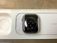Apple - series 8- smartwatch gps starlight aluminium - afbeelding 6 van  6