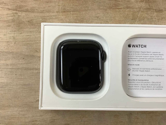 Apple - series 9 - smartwatch gps+ midnight aluminium - afbeelding 4 van  5