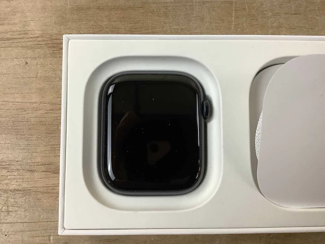 Apple - series 9- smartwatch gps midnight aluminium - afbeelding 5 van  7