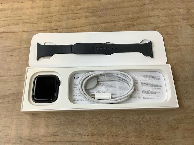 Apple - series 9- smartwatch gps midnight aluminium - afbeelding 4 van  7