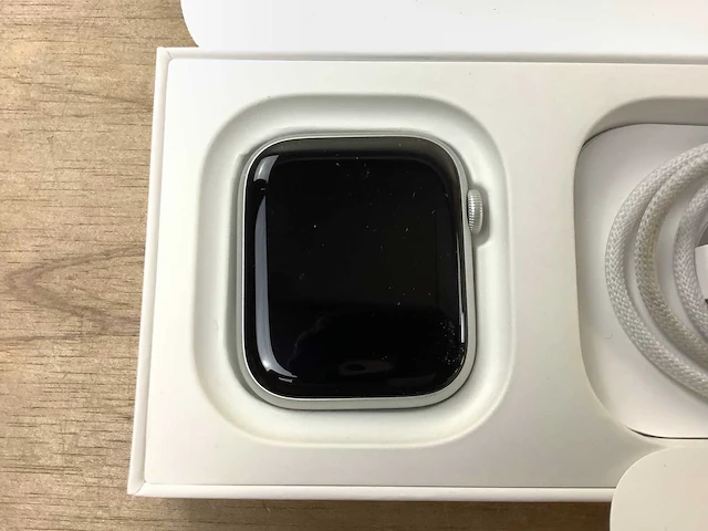 Apple - series 9- smartwatch gps silver aluminium - afbeelding 5 van  7