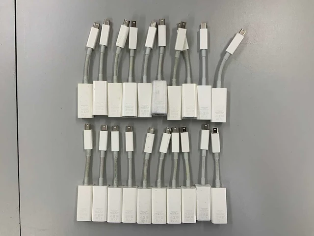 Apple - thunderbolt to gigabit ethernet adapter (20x) - afbeelding 1 van  1