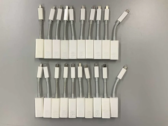Apple - thunderbolt to gigabit ethernet adapter (20x) - afbeelding 1 van  1