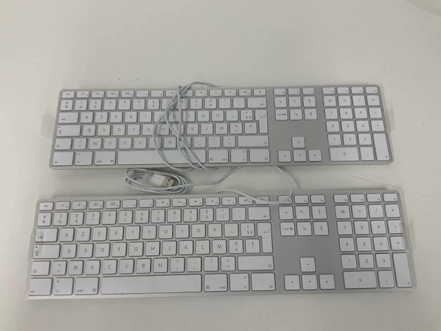 Apple - wired usb magic azerty keyboard with numpad (2x) - afbeelding 1 van  2