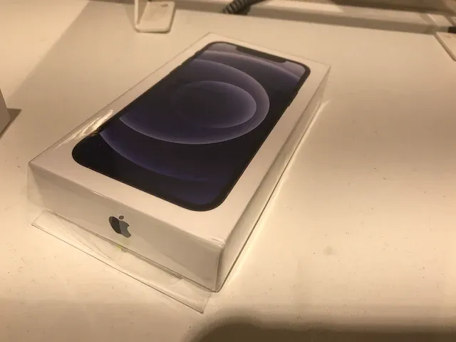 Apple 12 iphone - afbeelding 1 van  3