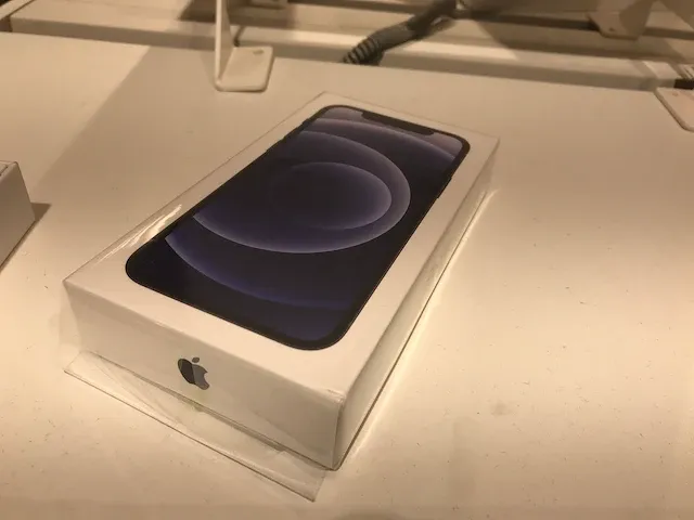 Apple 12 iphone - afbeelding 2 van  3