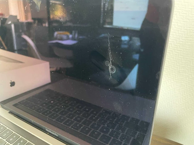 Apple 2018 macbook pro laptop - afbeelding 13 van  14