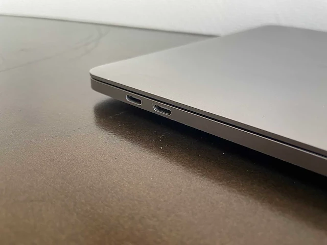 Apple 2018 macbook prod laptop - afbeelding 12 van  12