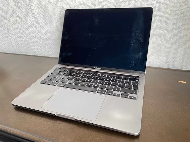 Apple 2020 macbook pro laptop - afbeelding 4 van  11