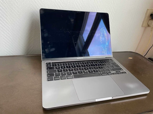 Apple 2020 macbook pro laptop - afbeelding 6 van  11