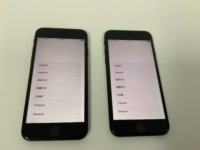 Apple 2x iphone se(2020) 2nd gen 64gb black (2x) - afbeelding 1 van  3