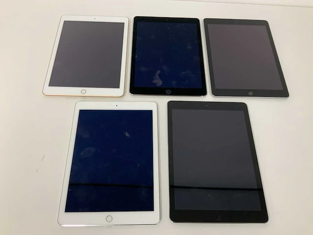 Apple 9.7-inch ipad (2017): wi-fi + cellular, 32gb, space gray (5x) - afbeelding 2 van  3