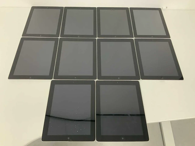 Apple 9.7-inch ipad 3 (2012): wi-fi, 32gb, black (10x) - afbeelding 2 van  3