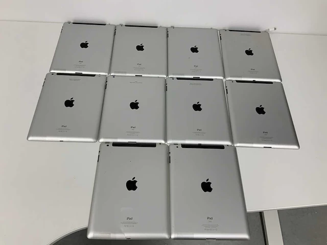 Apple 9.7-inch ipad 3 (2012): wi-fi, 32gb, black (10x) - afbeelding 3 van  3