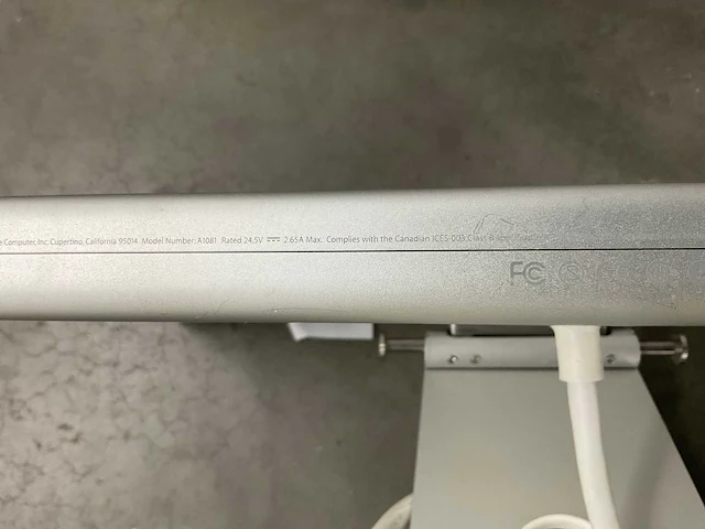 Apple a1081 cinema display monitor (6x) - afbeelding 5 van  5