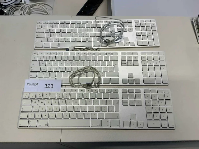 Apple a1243 toetsenborden (3x) - afbeelding 1 van  6