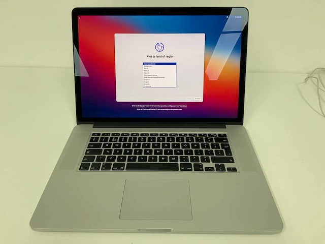 Apple a1398 15-inch macbook pro mgxa2n/a laptop - afbeelding 2 van  4