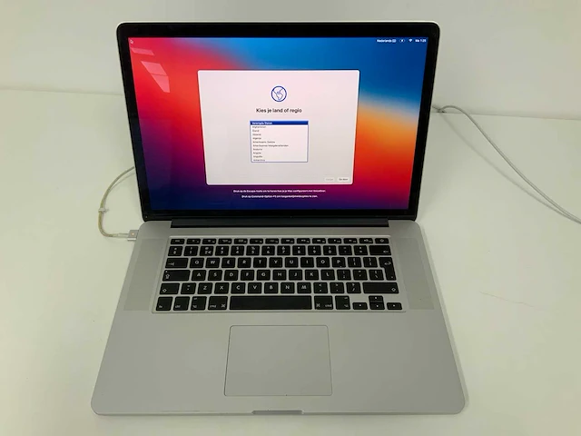 Apple a1398 15-inch macbook pro mgxa2n/a laptop - afbeelding 1 van  3