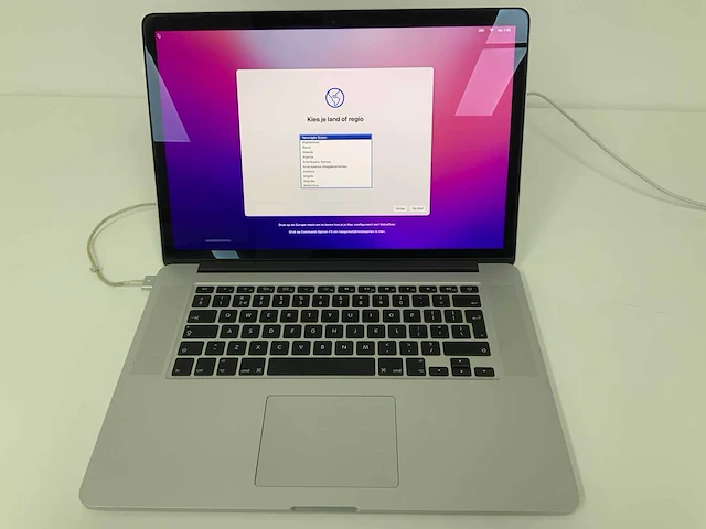 Apple a1398 15-inch macbook pro mjlq2n/a laptop - afbeelding 1 van  3