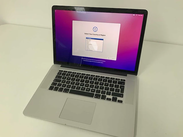 Apple a1398 15-inch macbook pro mjlq2n/a laptop - afbeelding 1 van  4