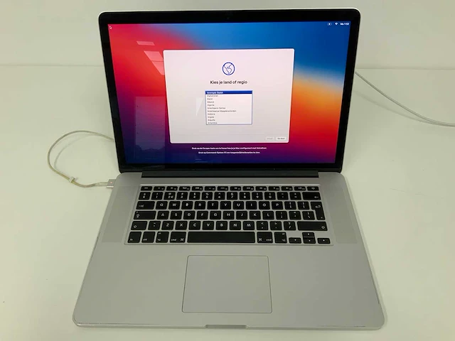 Apple a1398 15-inch macbook pro mjlt2n/a laptop - afbeelding 1 van  3