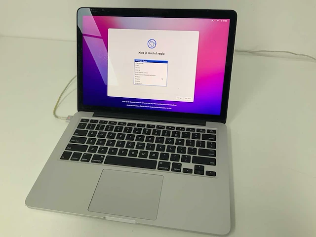 Apple a1502 13-inch macbook pro mf839n/a laptop - afbeelding 1 van  3
