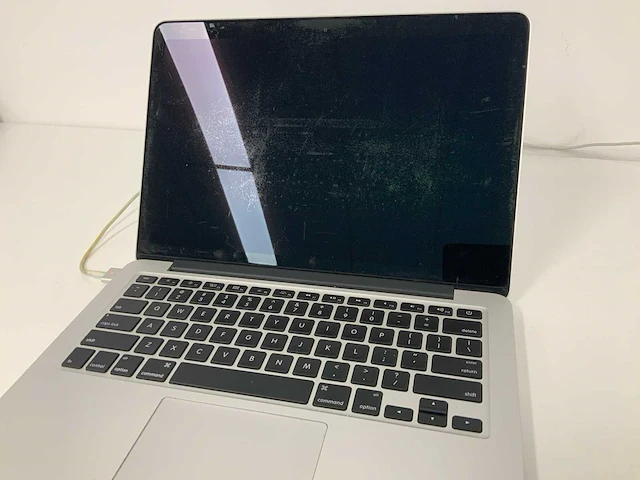Apple a1502 13-inch macbook pro mf839n/a laptop - afbeelding 2 van  3