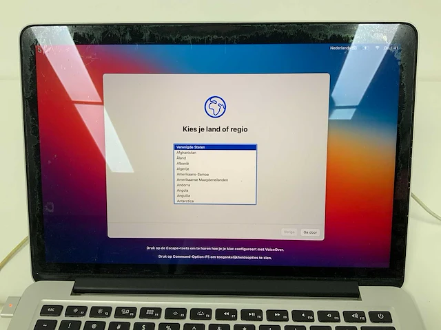 Apple a1502 13-inch macbook pro mgx92n/a laptop - afbeelding 2 van  4