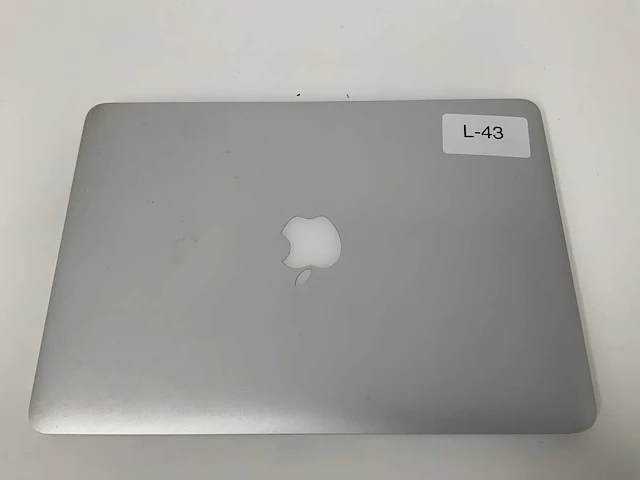 Apple a1502 13-inch macbook pro mgx92n/a laptop - afbeelding 3 van  4