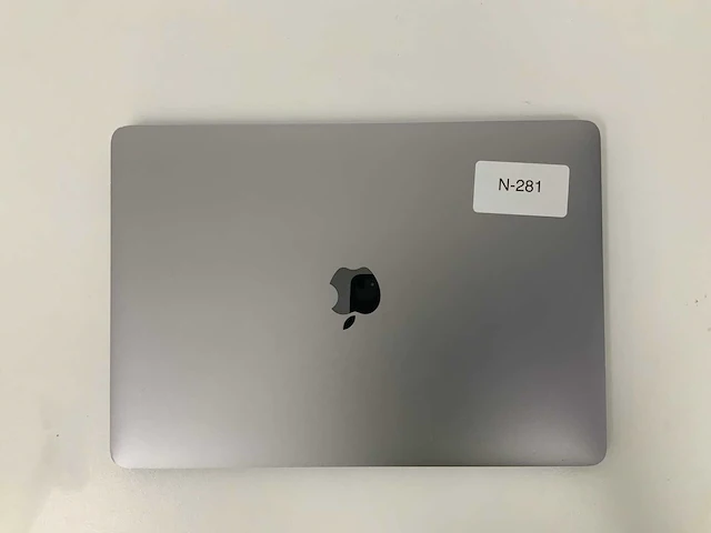 Apple a1706 13-inch macbook pro mlh12n/a laptop - afbeelding 2 van  3