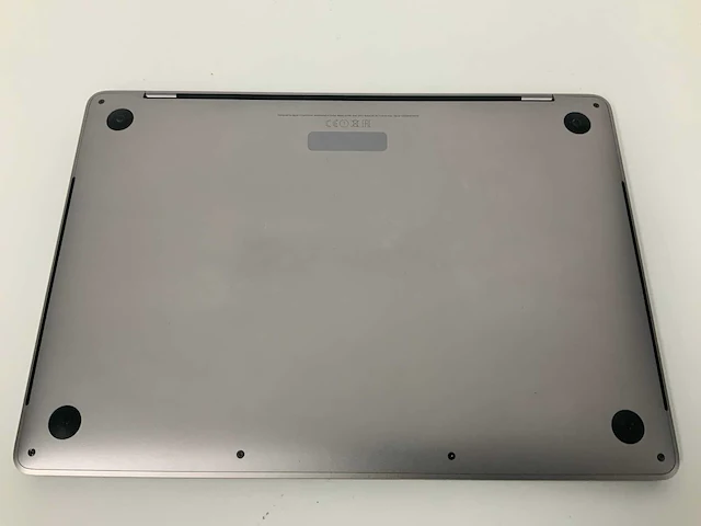 Apple a1706 13-inch macbook pro mnqf2n/a laptop - afbeelding 4 van  4