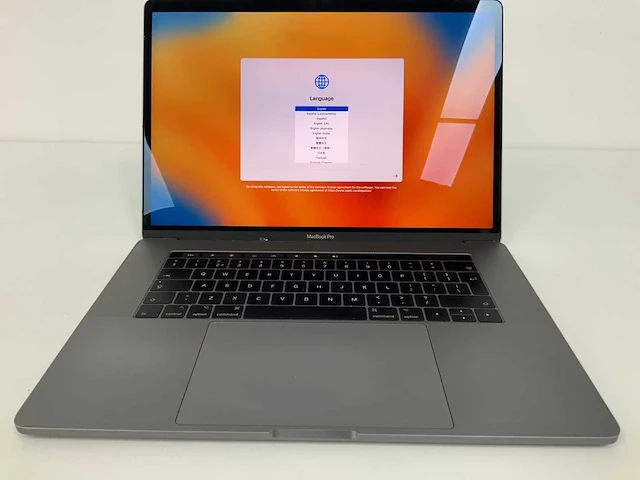 Apple a1707 15-inch macbook pro mptr2n/a laptop - afbeelding 2 van  4