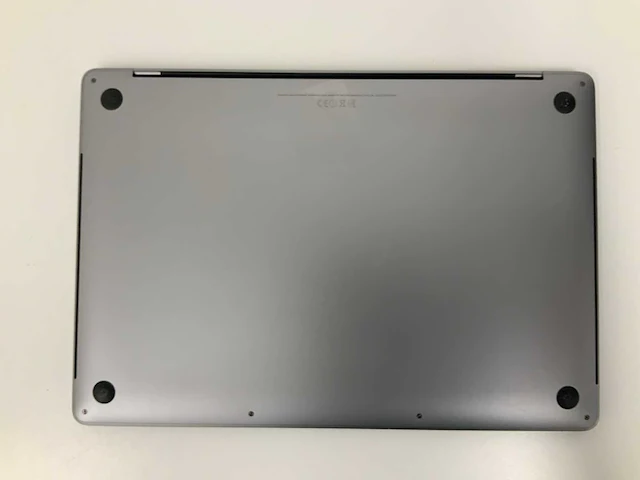 Apple a1707 15-inch macbook pro mptr2n/a laptop - afbeelding 4 van  4