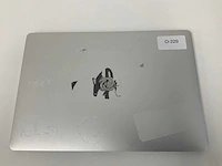 Apple a1707 15-inch macbook pro mptu2n/a laptop - afbeelding 2 van  3