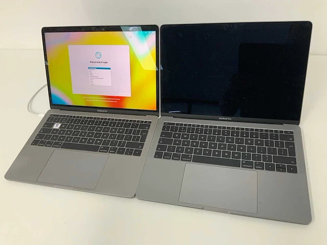 Apple a1708 13-inch macbook pro mpxt2n/a laptop (2x) - afbeelding 1 van  7