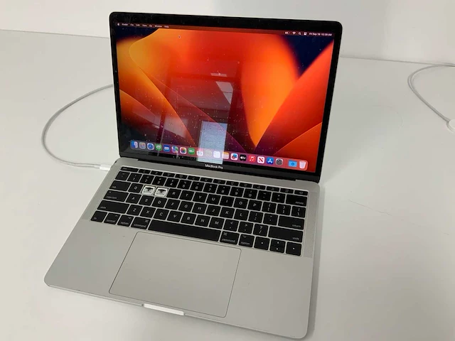 Apple a1708 13-inch macbook pro mpxu2n/a laptop - afbeelding 1 van  4