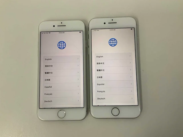 Apple a1905 iphone 8 64gb silver mq6h2 (2x) - afbeelding 1 van  3