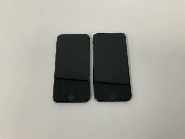 Apple a1905 iphone 8 64gb space gray mq6g2 (2x) - afbeelding 2 van  3