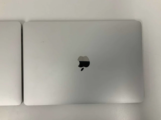 Apple a1989 13-inch macbook pro + a1708 13-inch macbook pro laptop (2x) - afbeelding 3 van  5