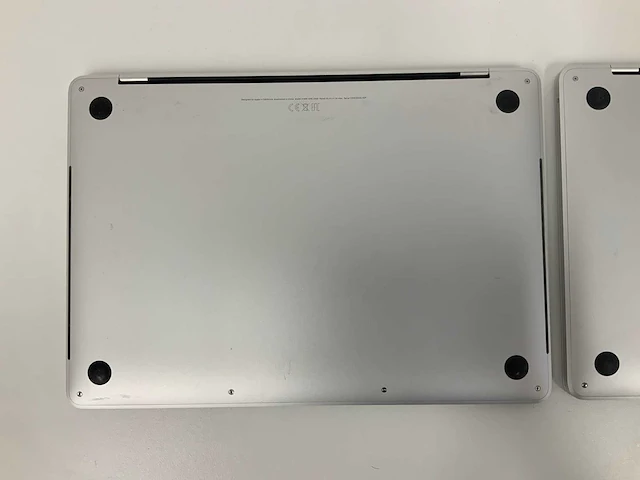 Apple a1989 13-inch macbook pro + a1708 13-inch macbook pro laptop (2x) - afbeelding 4 van  5