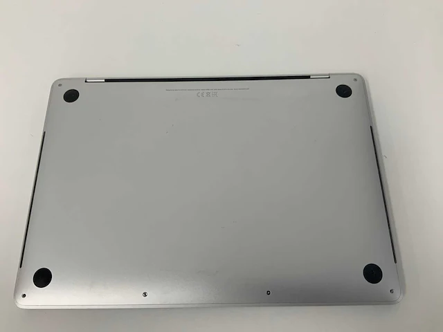 Apple a1989 13-inch macbook pro mv9a2n/a laptop - afbeelding 3 van  3