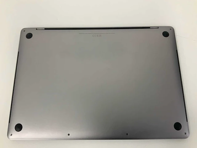 Apple a1990 15-inch macbook pro mv912n/a laptop - afbeelding 3 van  3