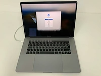 Apple a1990 15-inch macbook pro mv912n/a laptop - afbeelding 1 van  3