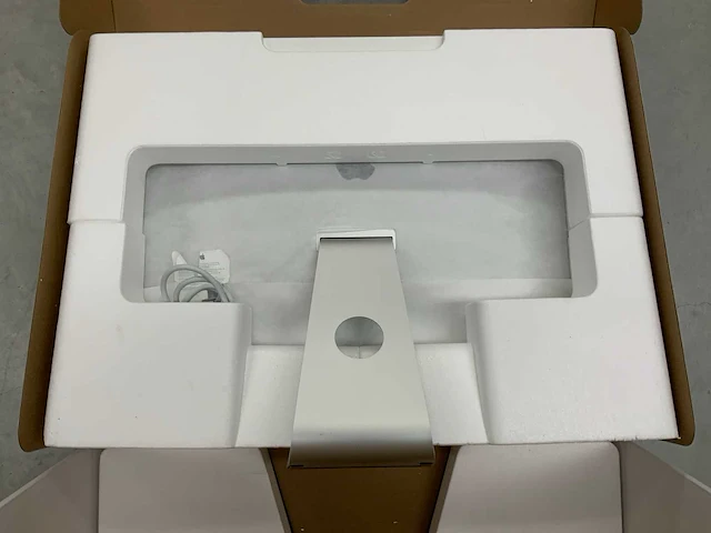 Apple a2115 27-inch imac 5k mxwv2n/a desktop fmi - afbeelding 2 van  3