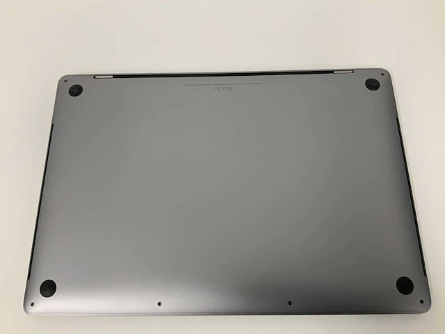 Apple a2141 16-inch macbook pro mvvj2n/a laptop - afbeelding 3 van  3