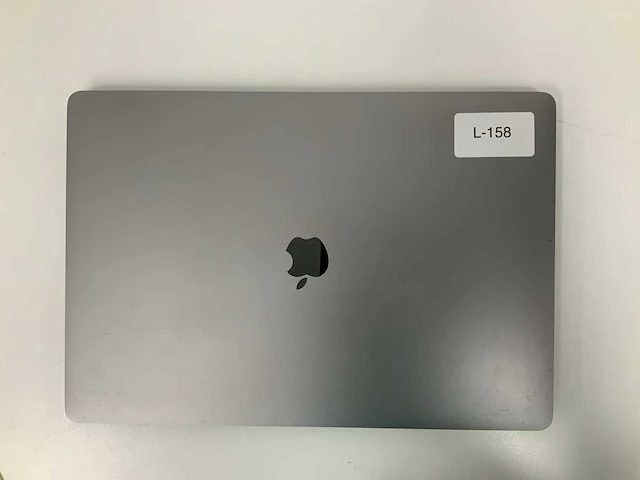 Apple a2141 16-inch macbook pro mvvj2n/a laptop - afbeelding 2 van  3