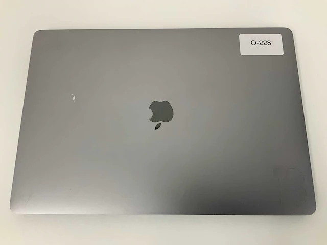 Apple a2141 16-inch macbook pro mvvj2n/a laptop - afbeelding 2 van  3